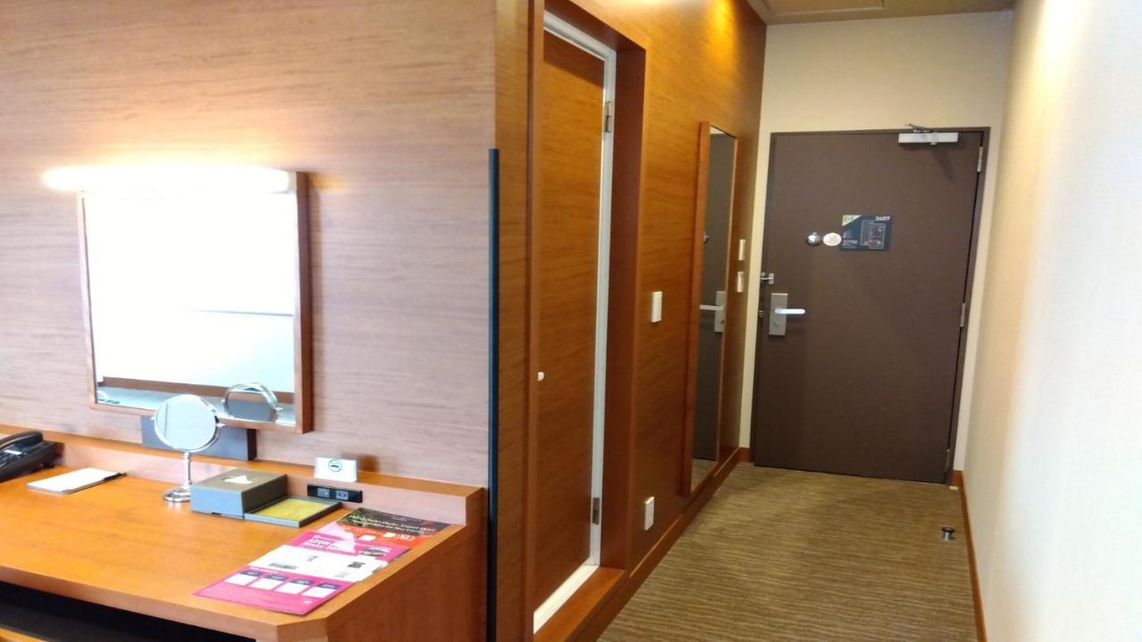 Odysis Suites Osaka Airport Hotel Izumisano Exterior photo
