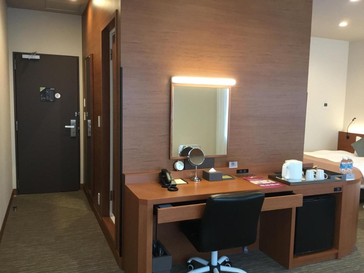 Odysis Suites Osaka Airport Hotel Izumisano Exterior photo